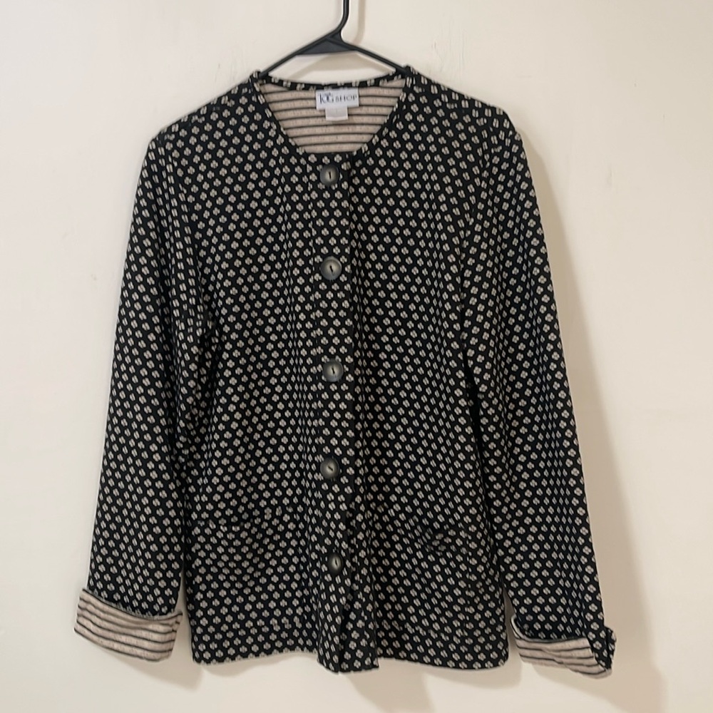 ☀️☀️Sale☀️ The Tog Shop button up print top size large